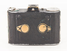 Charger l&#39;image dans la galerie, Dr. August Nagel Vollenda avec Leitz Elmar 50mm F/3.5
