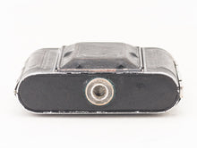 Charger l&#39;image dans la galerie, Dr. August Nagel Vollenda avec Leitz Elmar 50mm F/3.5
