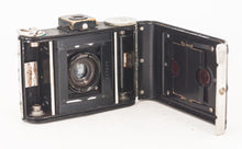 Charger l&#39;image dans la galerie, Dr. August Nagel Vollenda avec Leitz Elmar 50mm F/3.5
