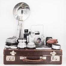 Charger l&#39;image dans la galerie, Plauble Makina III avec 4 Objectifs et un Grand Nombre d&#39;Accessoires
