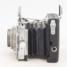 Charger l&#39;image dans la galerie, Plauble Makina III avec 4 Objectifs et un Grand Nombre d&#39;Accessoires
