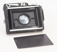 Charger l&#39;image dans la galerie, Plauble Makina III avec 4 Objectifs et un Grand Nombre d&#39;Accessoires
