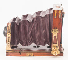 Charger l&#39;image dans la galerie, Lancaster Instantograph avec Aldis-Butcher Anastigmat 4.25inch(108mm) F/4.5
