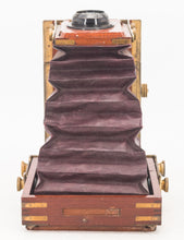 Charger l&#39;image dans la galerie, Lancaster Instantograph avec Aldis-Butcher Anastigmat 4.25inch(108mm) F/4.5
