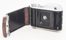 Charger l&#39;image dans la galerie, Ensign Autorange 220 with Lukos Anastigmat 75mm F/3.5 Medium Format Camera
