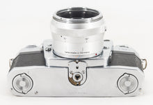 将图片加载到图库查看器，Zeiss Ikon Contarex Bullseye with Carl Zeiss Planar 50mm F/2 135 Format Camera
