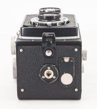 Charger l&#39;image dans la galerie, Rollei Rolleicord Ia avec Carl Zeiss Jena Triotar 75mm F/3.5
